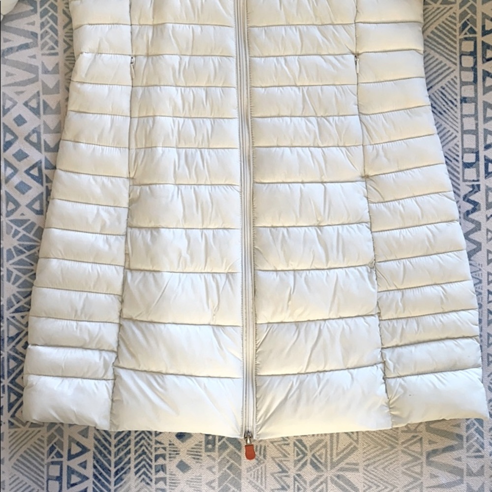 Ultra Light White Puffer Jacket - Picture 2 of 10